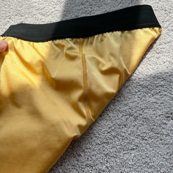 Dolce & Gabbana set! New with tags attached! NWT - Picture 3 of 5